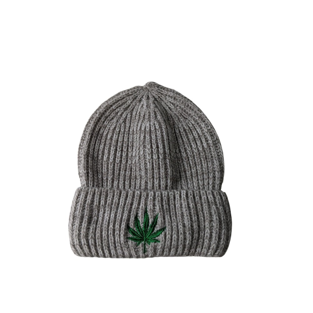 Urban Outfitters Grey Ribbed Knit Cuffed Beanie Embroidered Leaf Hat NWT